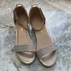 NEW Dream Pairs gold rhinestone sandals size 3 girls
